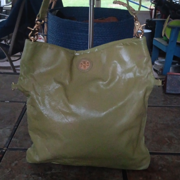 TORY BURCH OLIVE LEATHER THREE WAY HANDBAG - Picture 10 of 16